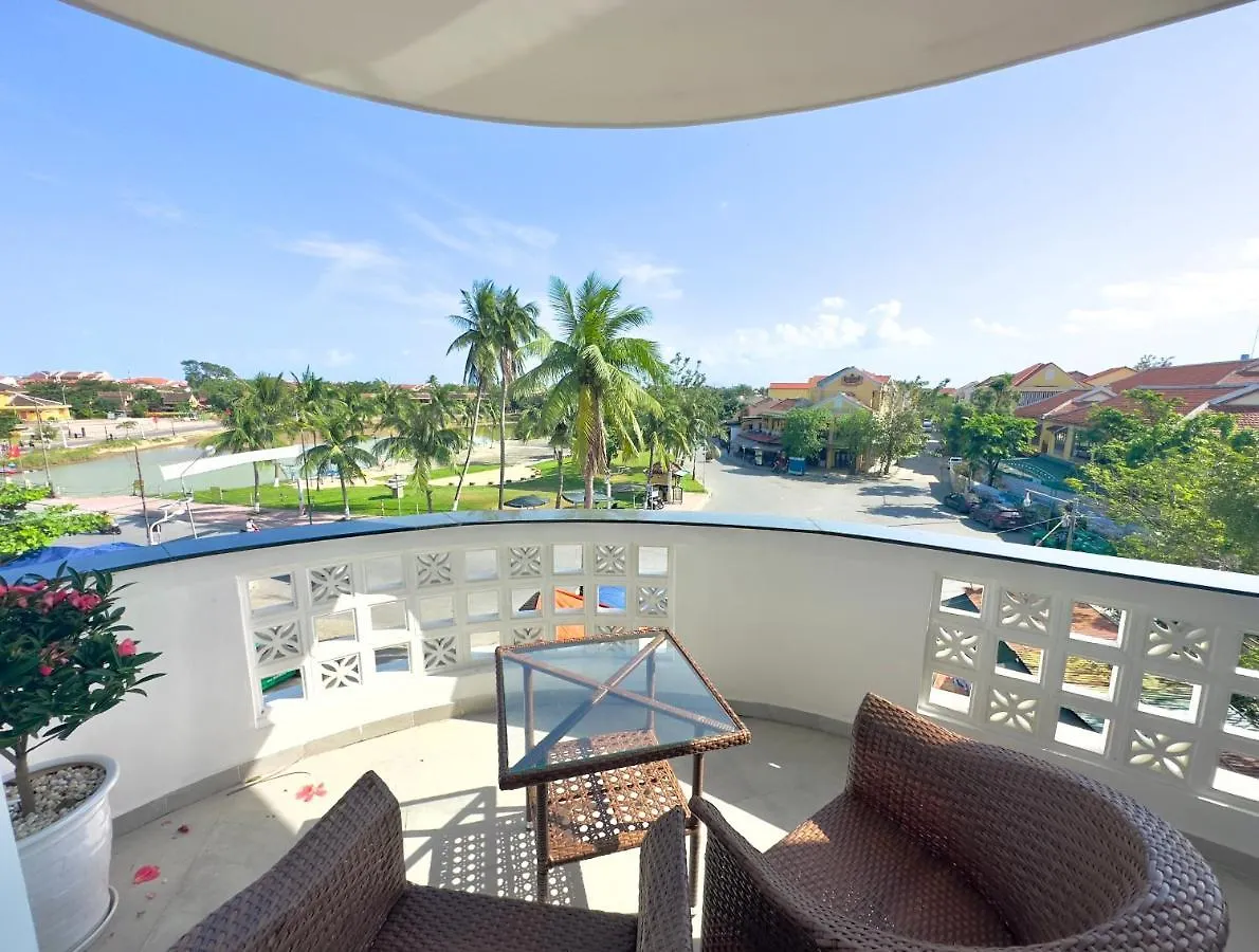 Aparthotel The Present River Villa Hoi An Vietnam
